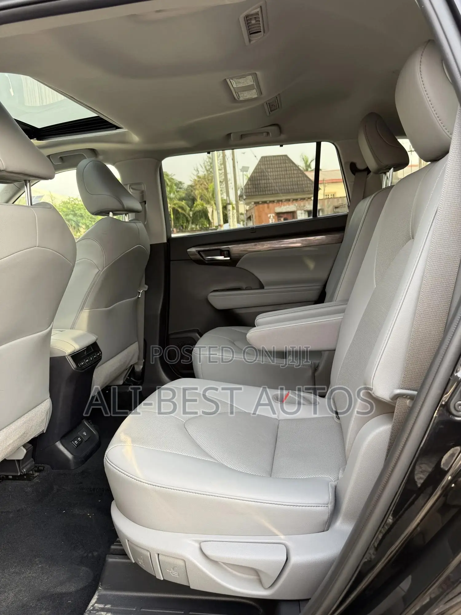 Toyota Highlander Limited 2021 Black