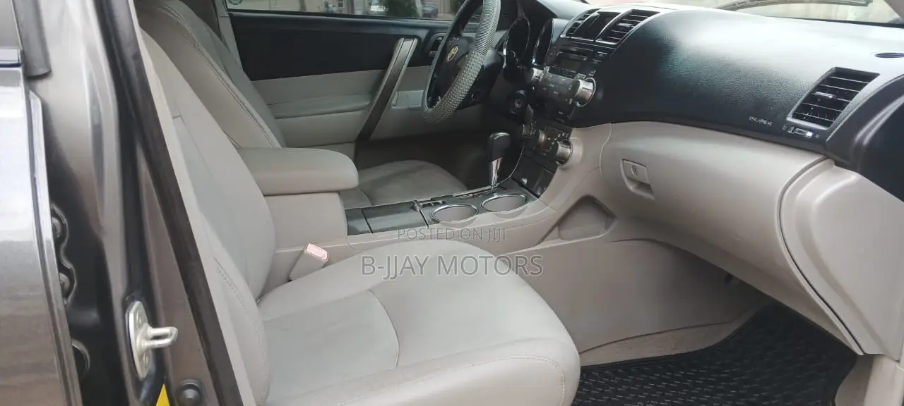 Toyota Highlander Limited 2009 Gray