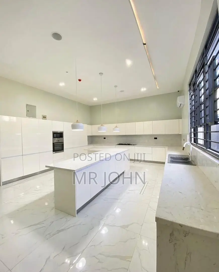 5bdrm Mansion in Ikoyi Island Owo Pr for rent