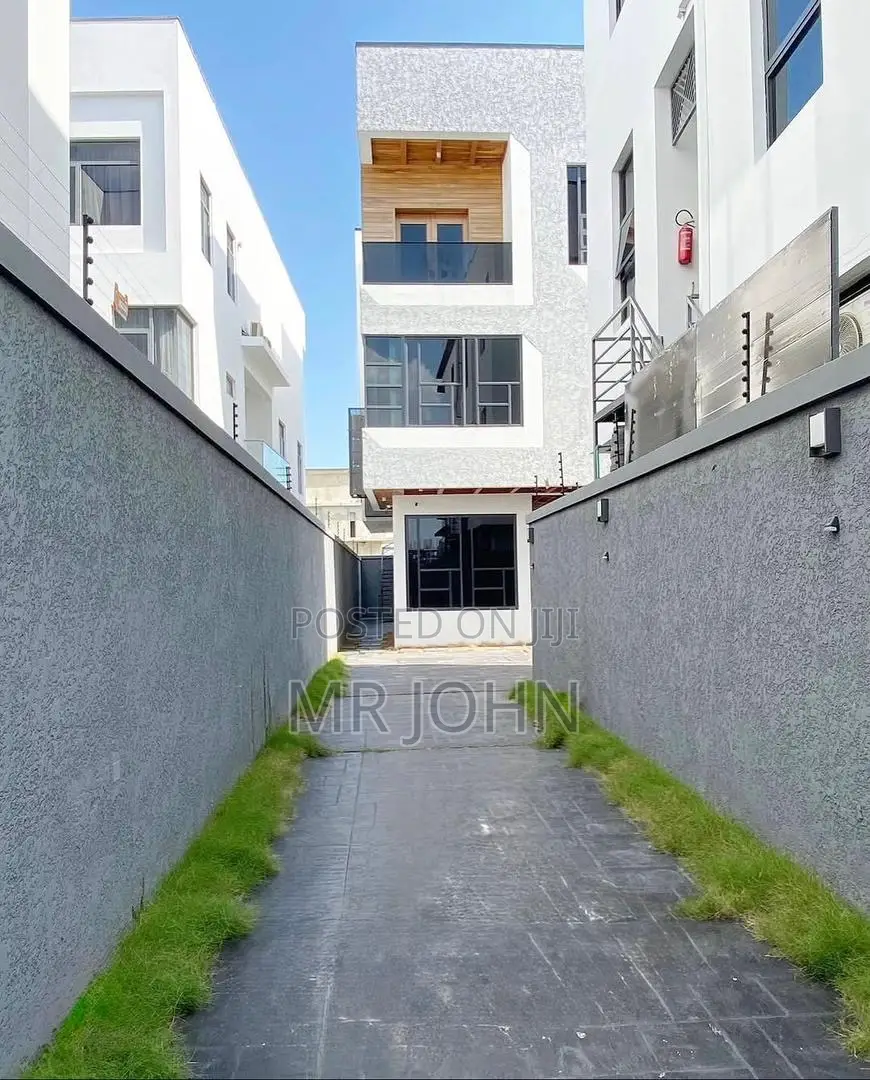 5bdrm Mansion in Ikoyi Island Owo Pr for rent