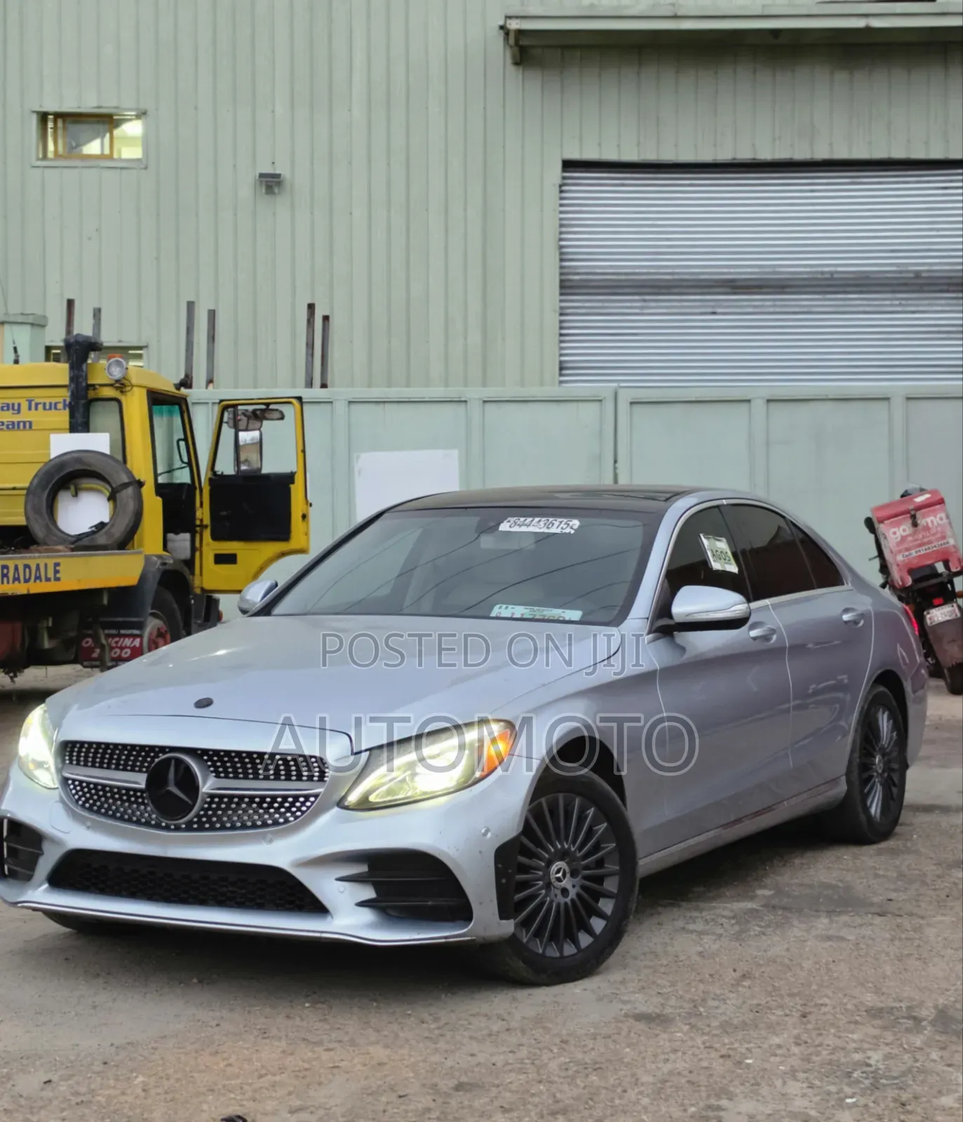 Mercedes-Benz C300 Luxury 4dr AWD 4Matic Sedan (2.0L 4cyl 7A) 2015