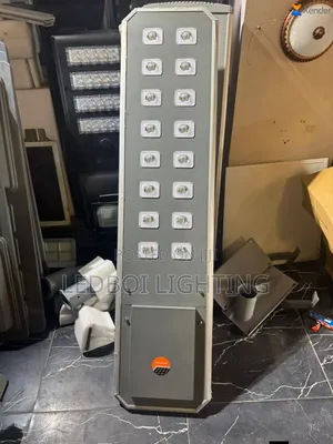 High Quality Steady Bright Solar Street Light (180w)