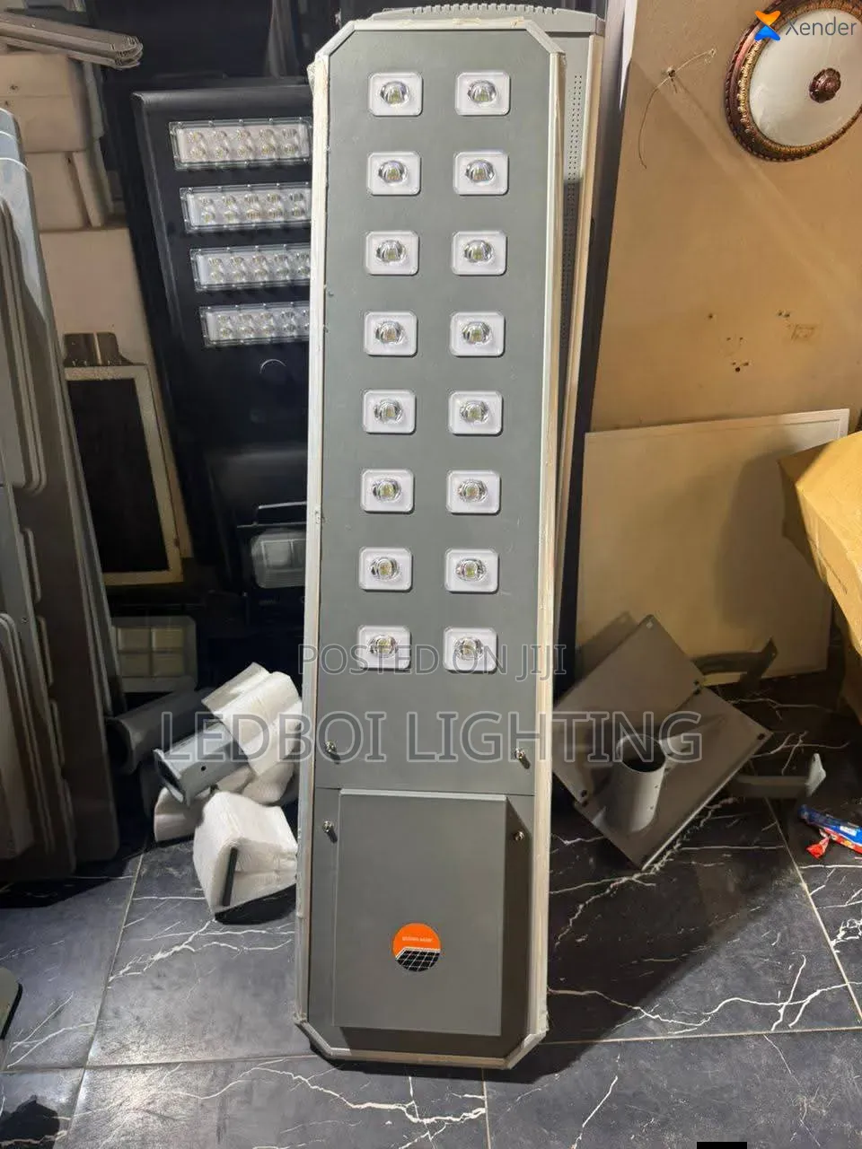 High Quality Steady Bright Solar Street Light (180w)