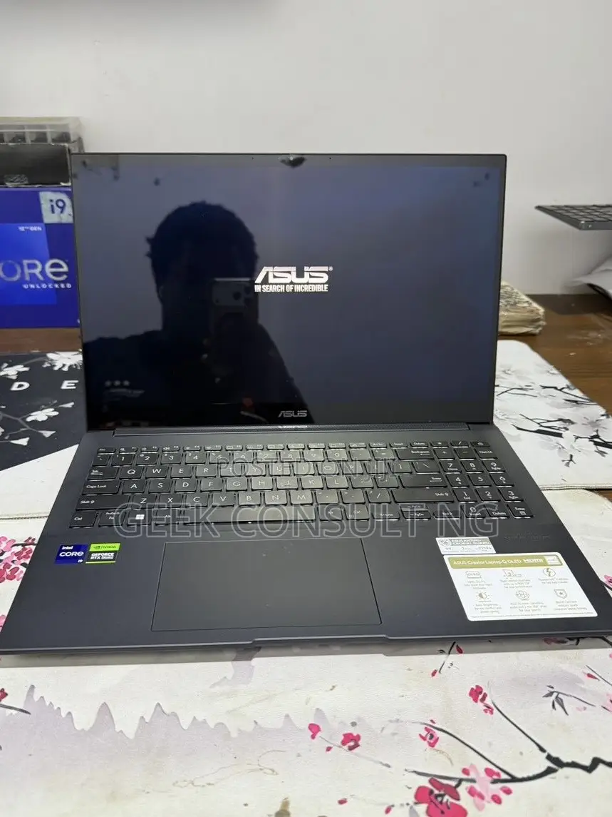 Laptop Asus Creator Q540 16GB Intel Core i9 SSD 1T