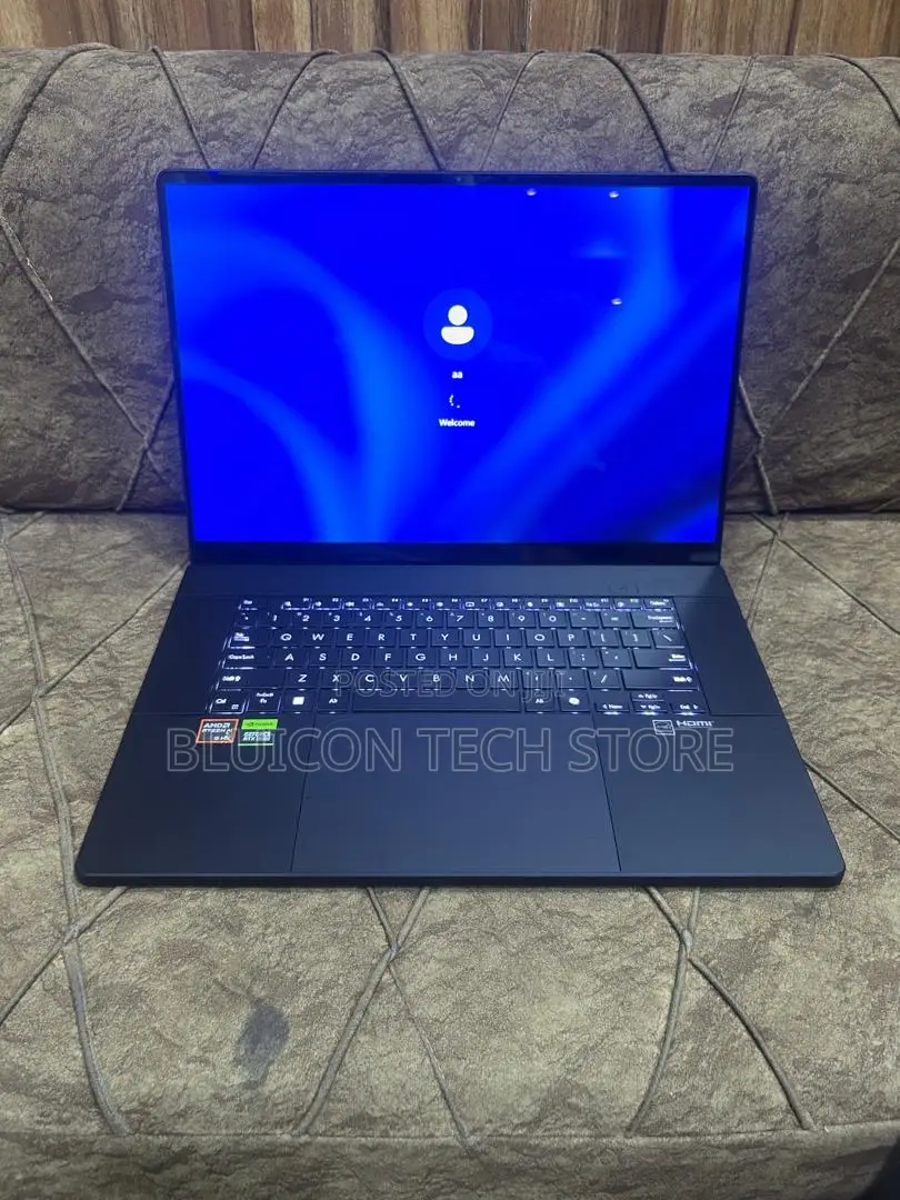 Laptop Asus ProArt PX13 32GB AMD Ryzen 9 SSD 1T