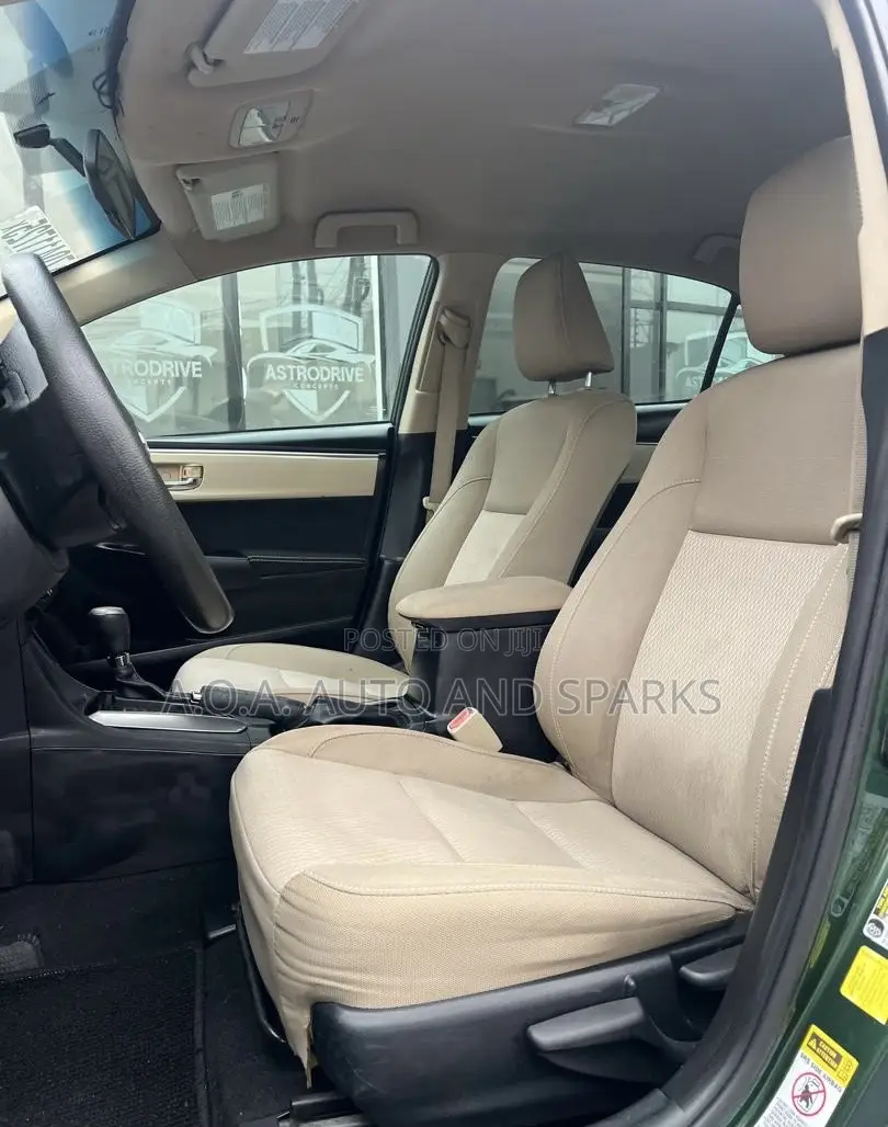 Toyota Corolla 2015 Green