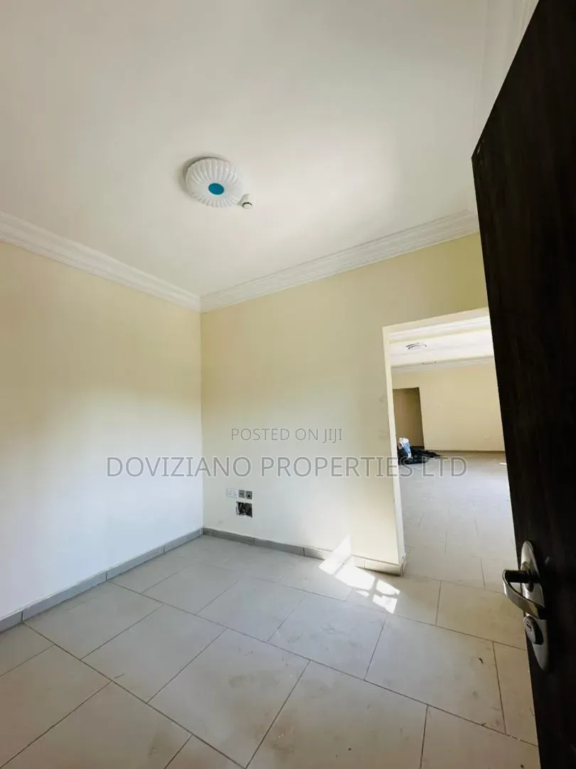 3bdrm Apartment in Lekki Phase 1 for rent