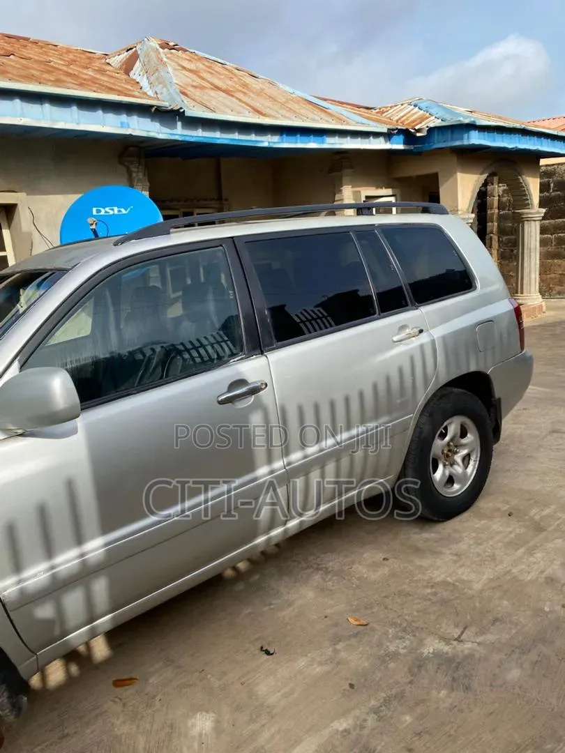 Toyota Highlander 2004 Silver