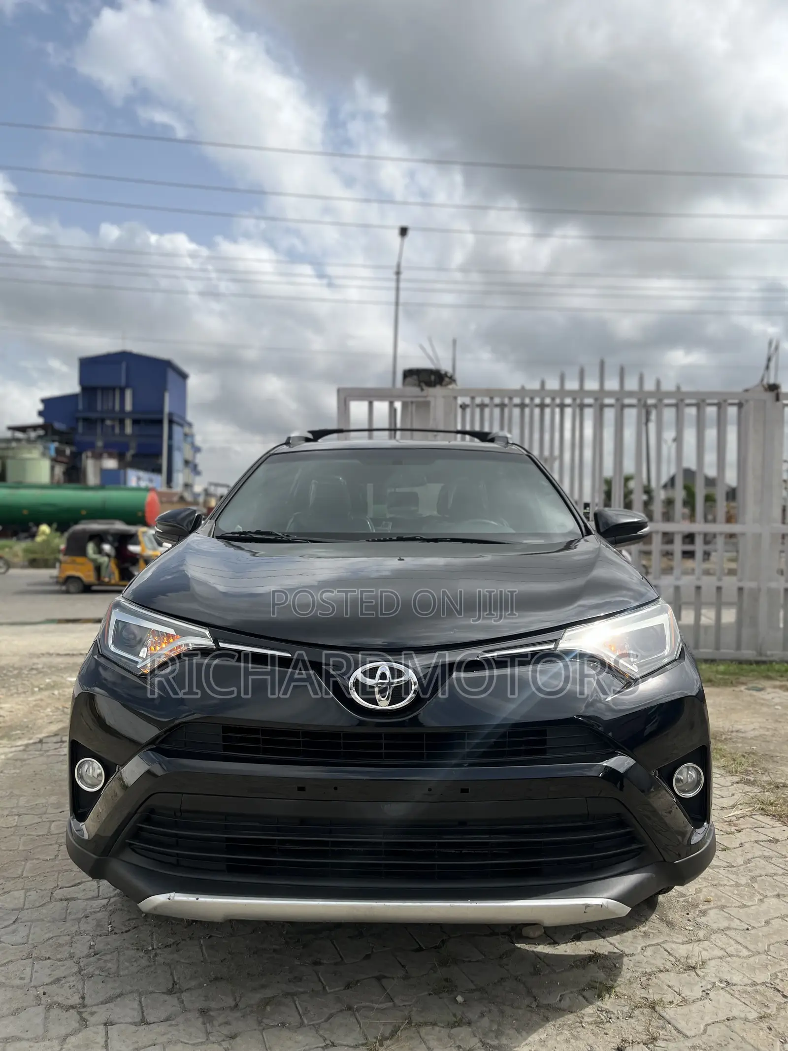 Toyota RAV4 SE AWD (2.5L 4cyl 6A) 2016 Black