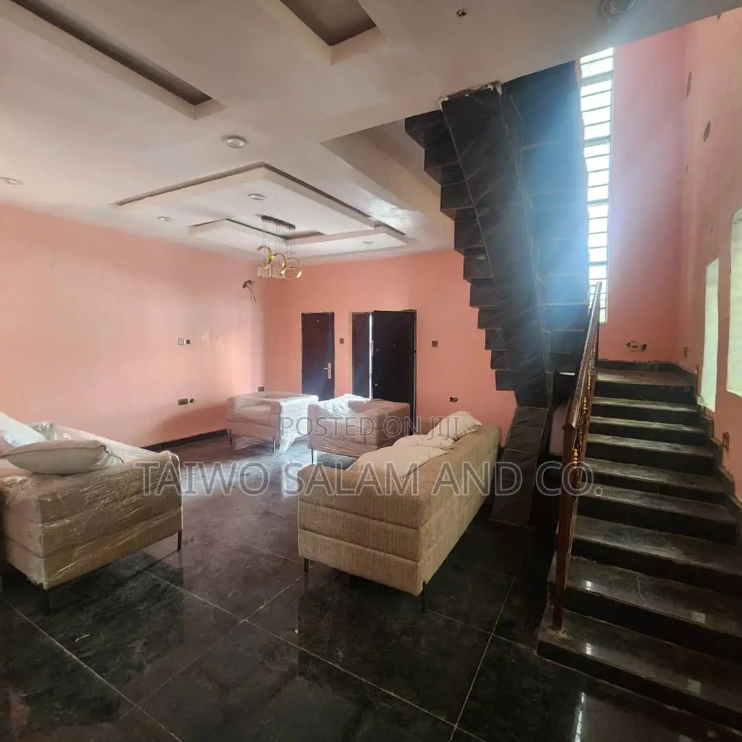 Furnished 4bdrm Duplex in Bodija for sale