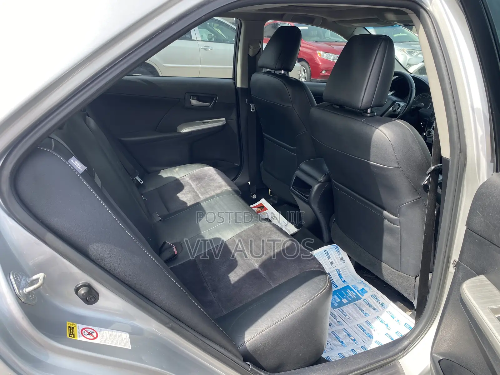 Toyota Camry SE V6 4dr Sedan (3.5L 6cyl 6A) 2013 Silver