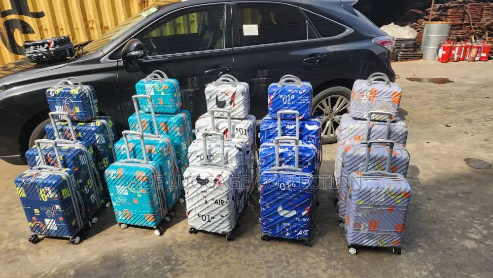 Plastic Luggage Box