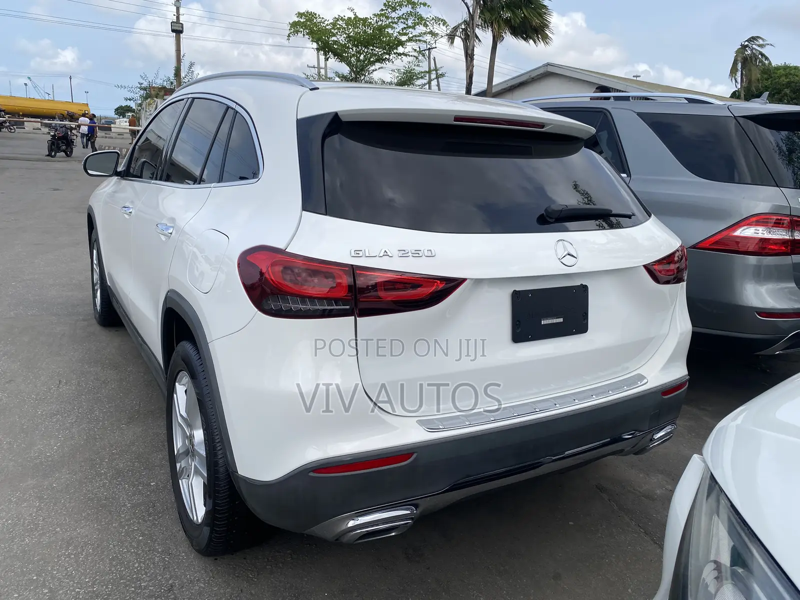 Mercedes-Benz GLA 250 2021 White