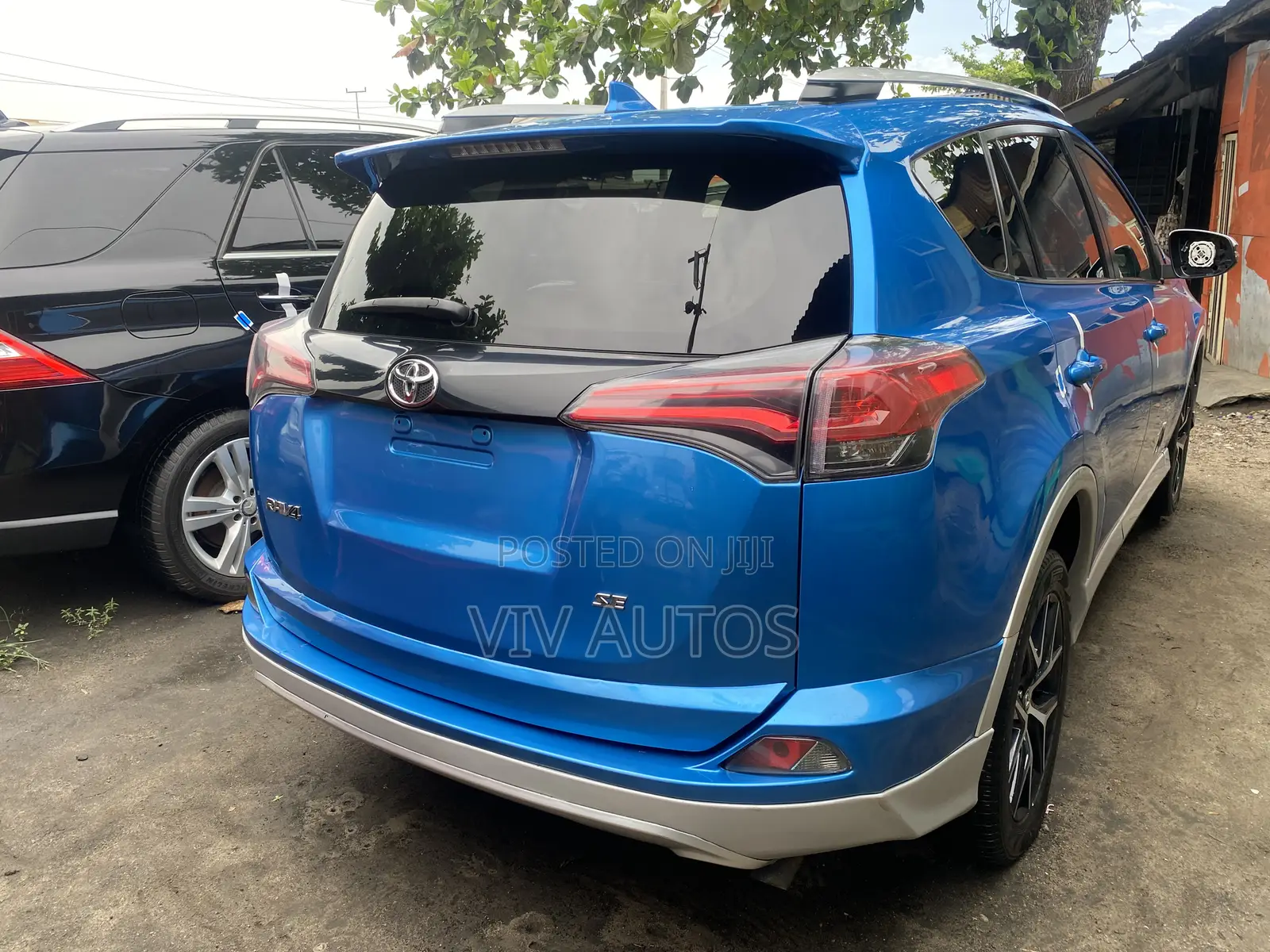 Toyota RAV4 Limited 4dr SUV AWD (2.5L 4cyl 6A) 2018 Blue