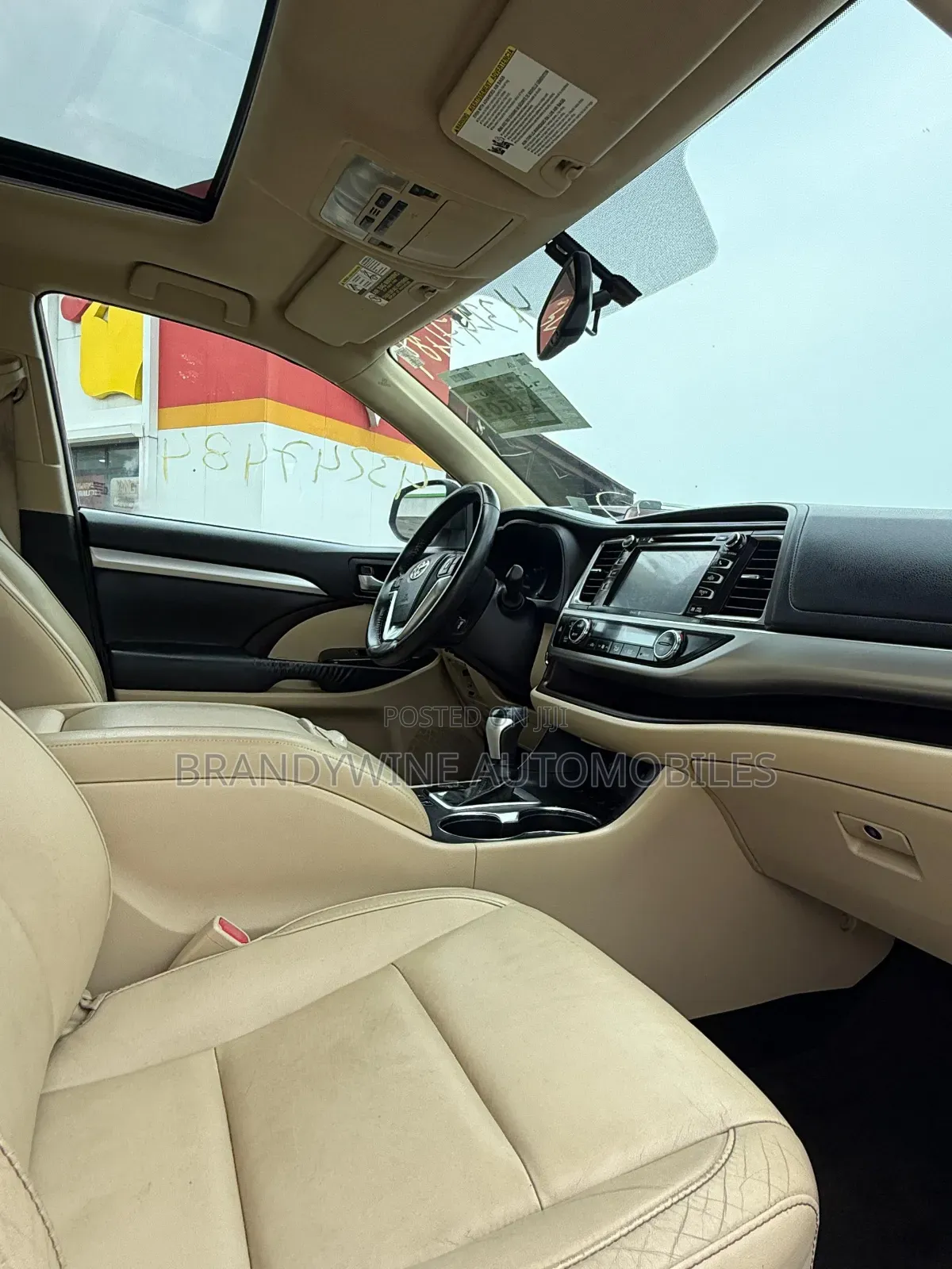 Toyota Highlander XLE 4dr SUV AWD (3.5L 6cyl 6A) 2015 Off white