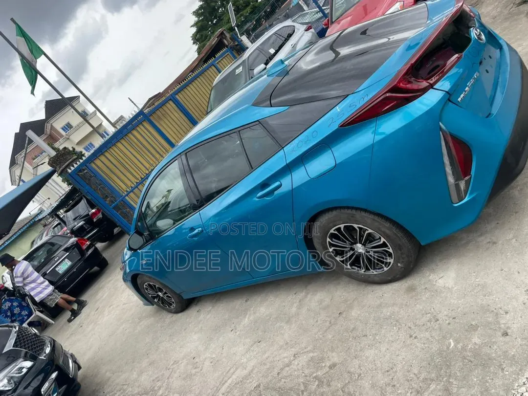 Toyota Prius Limited FWD 2020 Blue