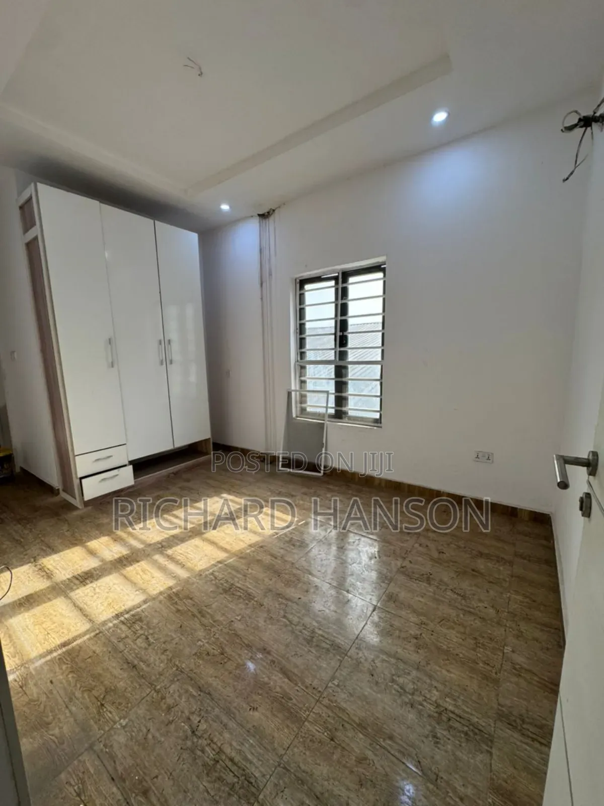 1bdrm Shared Apartment in Maple, Chevron for rent