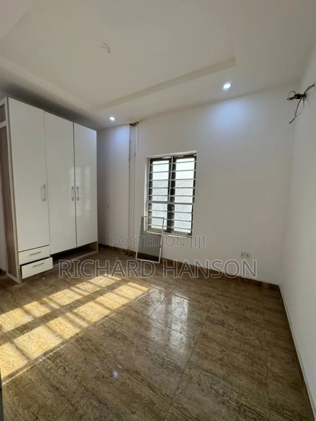 1bdrm Shared Apartment in Maple, Chevron for rent