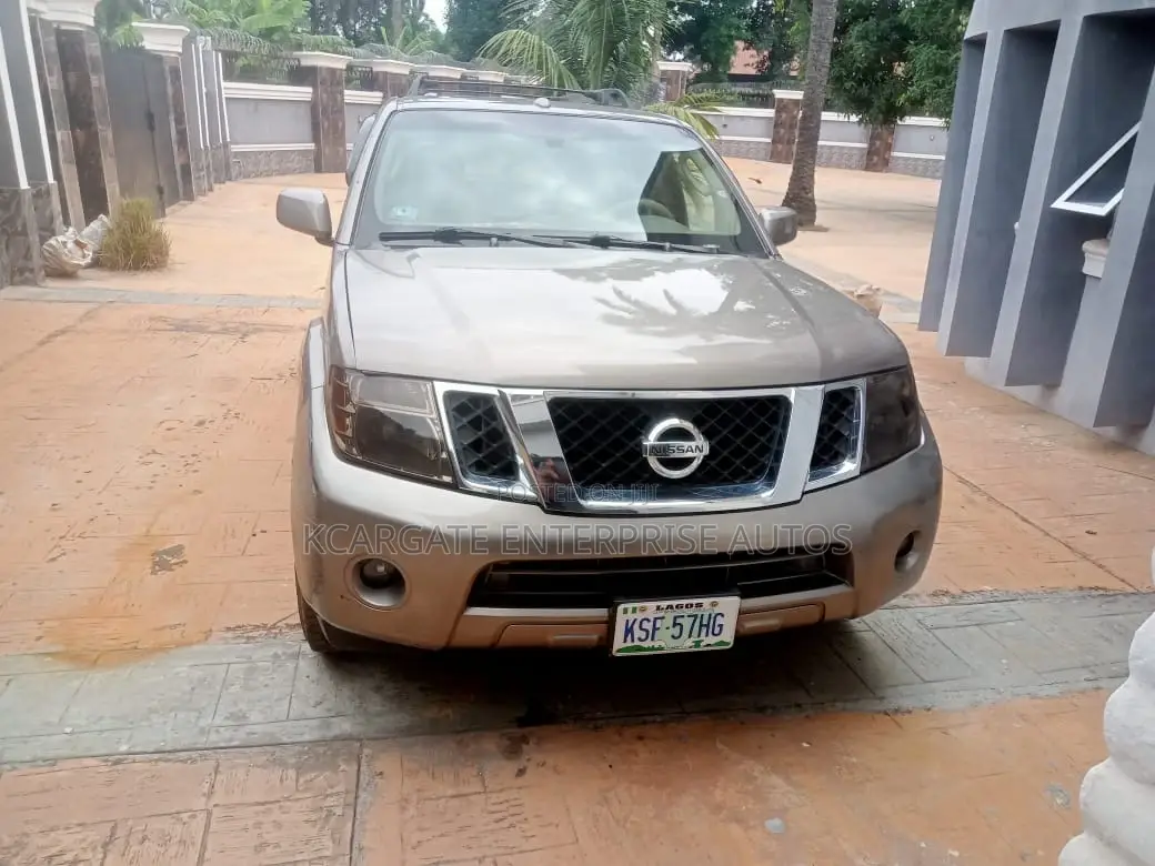 Nissan Pathfinder 4.0 V6 Automatic 2007 Brown