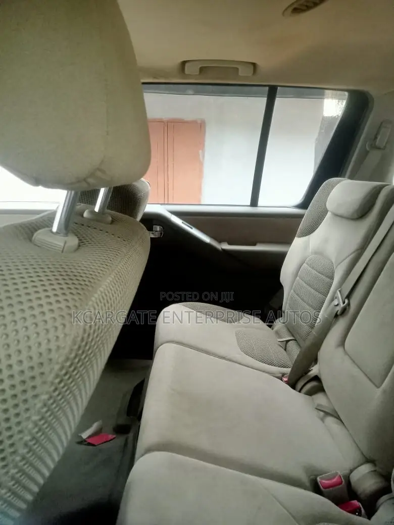 Nissan Pathfinder 4.0 V6 Automatic 2007 Brown
