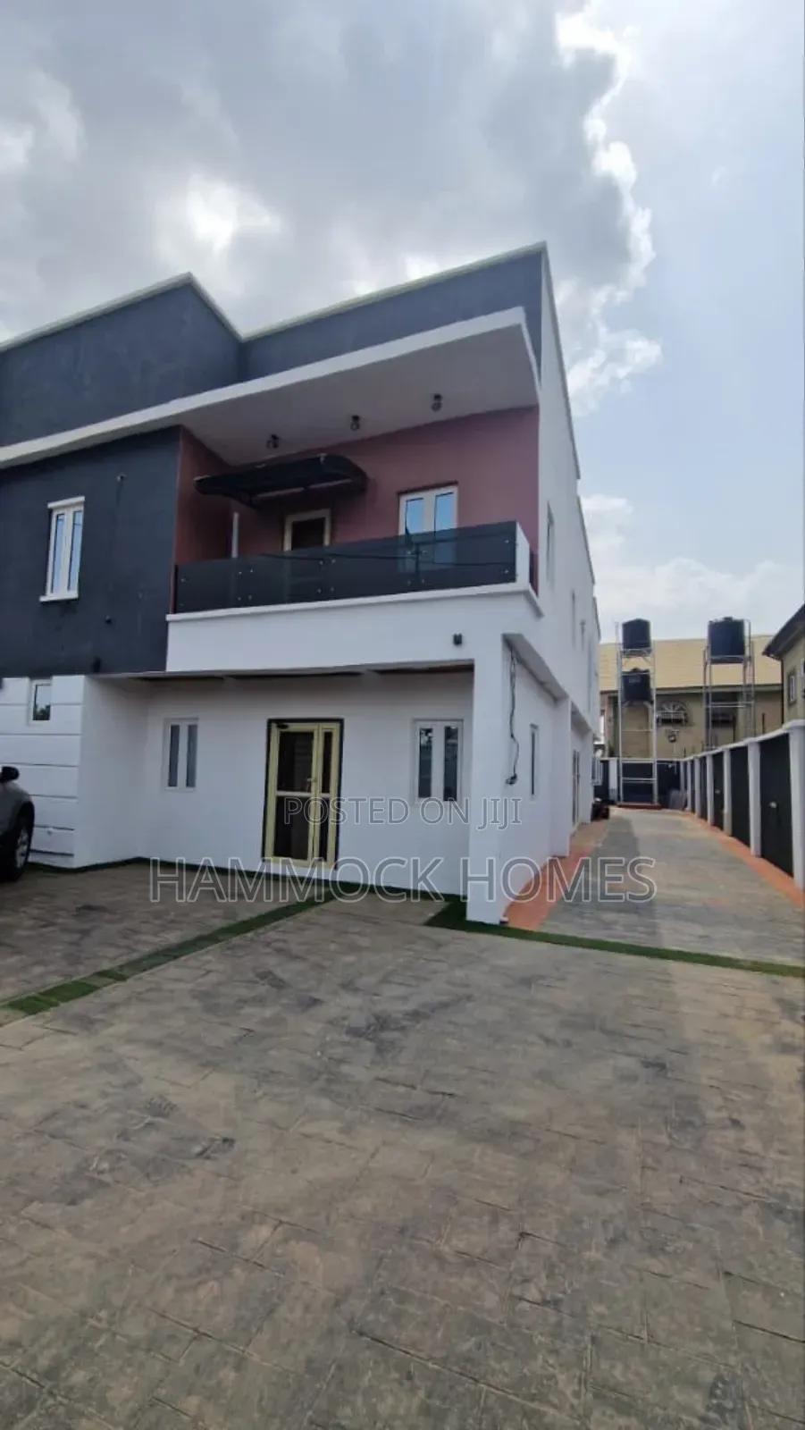 4bdrm Duplex in Emmanuel Estate, Idishin for sale