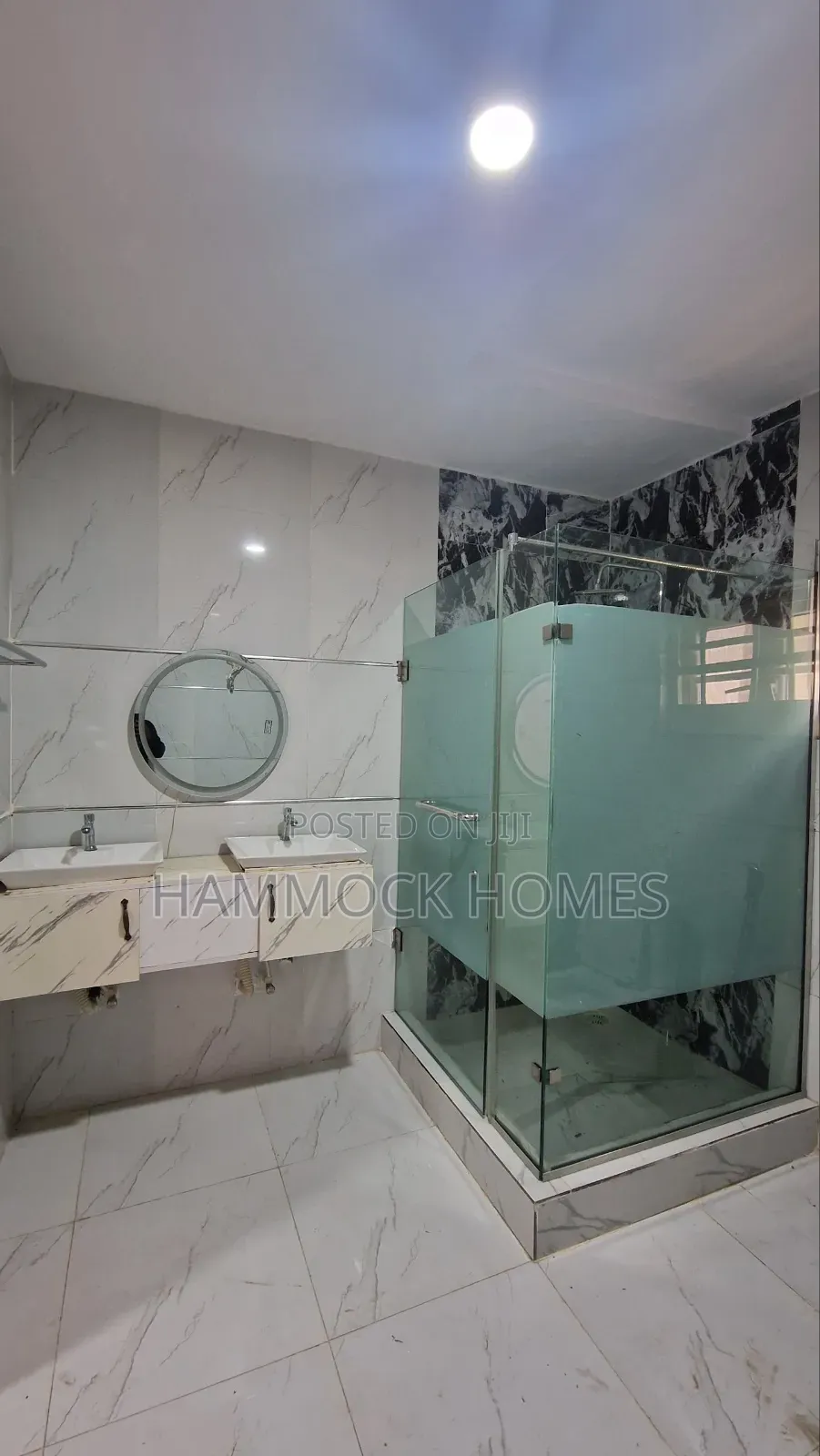 4bdrm Duplex in Emmanuel Estate, Idishin for sale