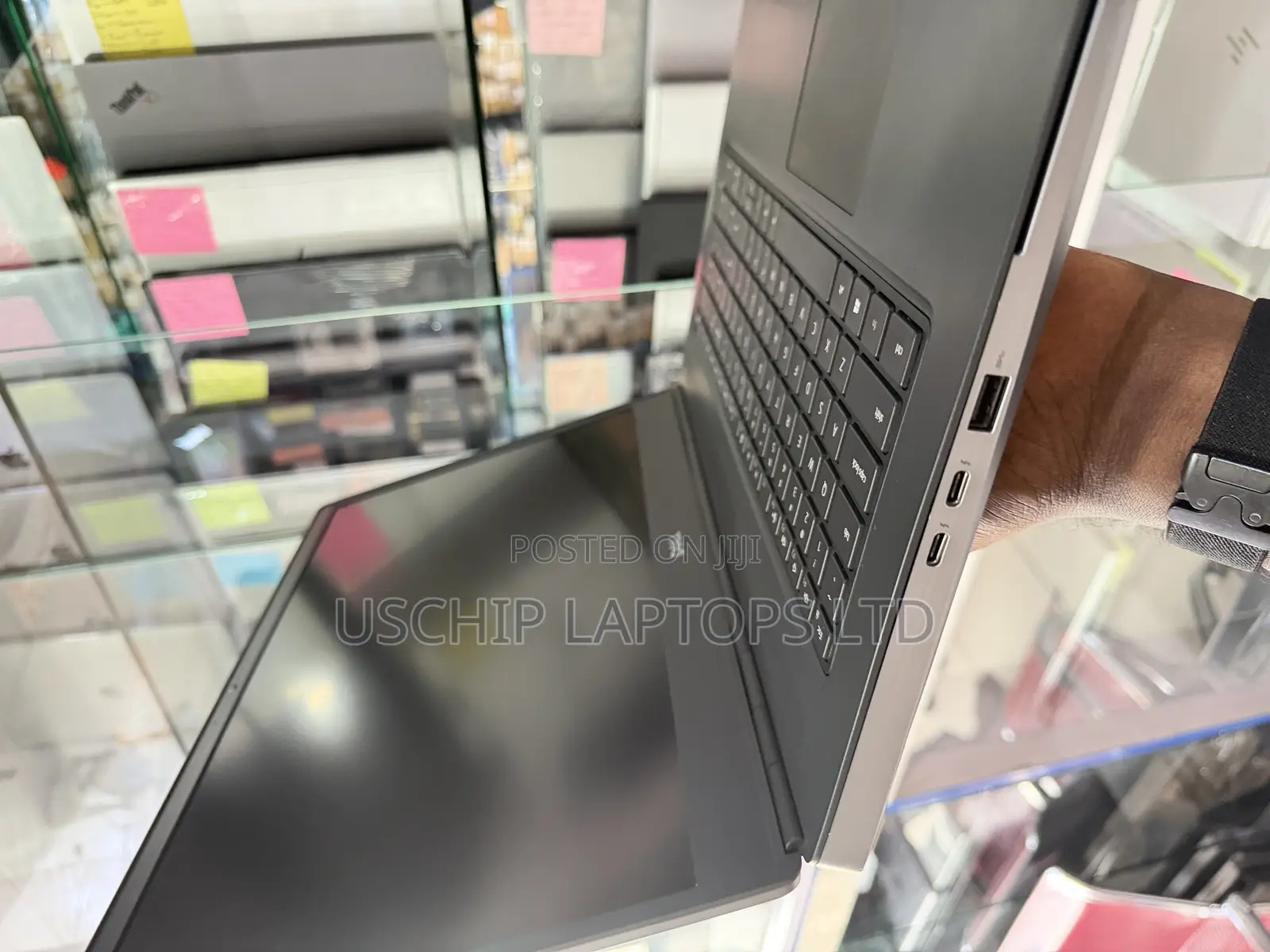 Laptop Dell Precision 7760 64GB Intel Xeon SSD 512GB
