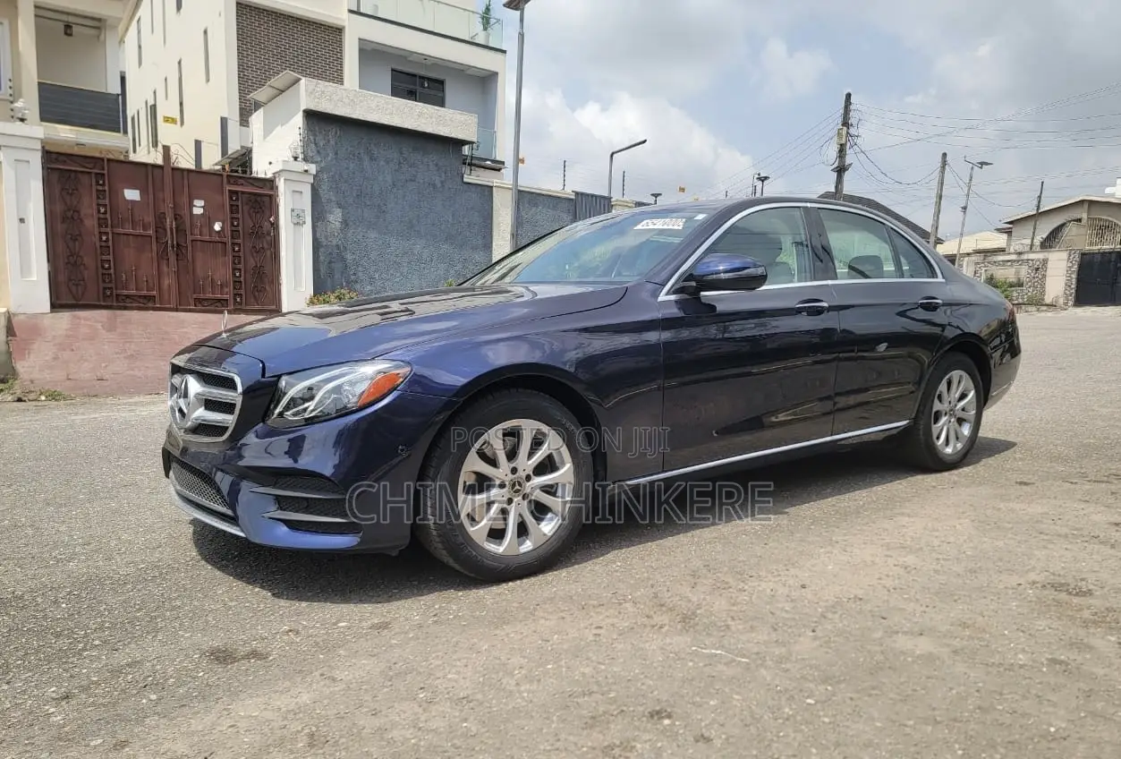 Mercedes-Benz E300 2018 Blue