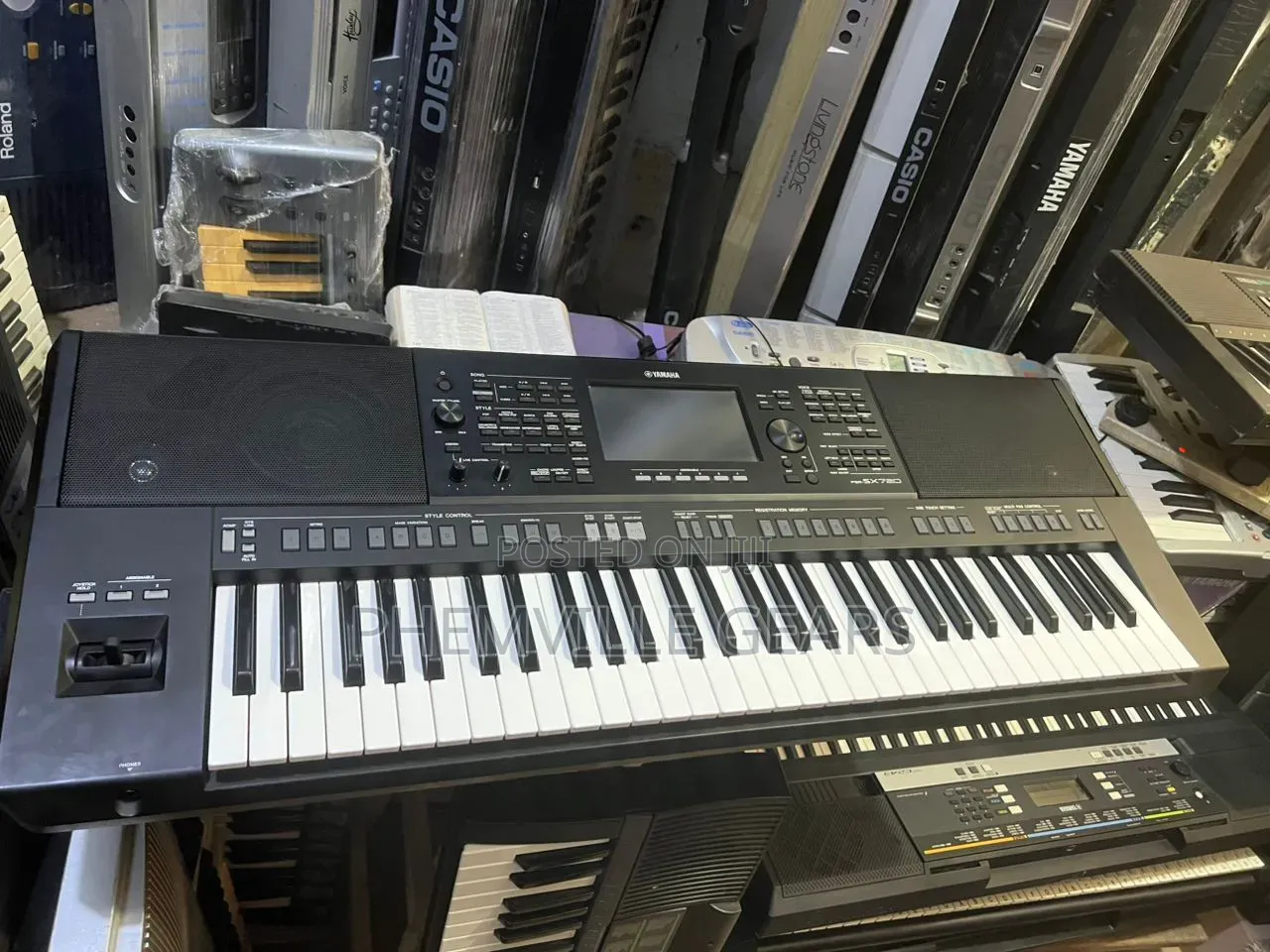 Uk Used PSR Sx 720