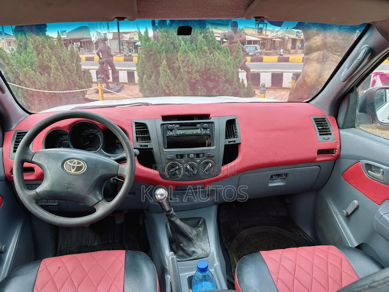 Toyota Hilux 2012 White