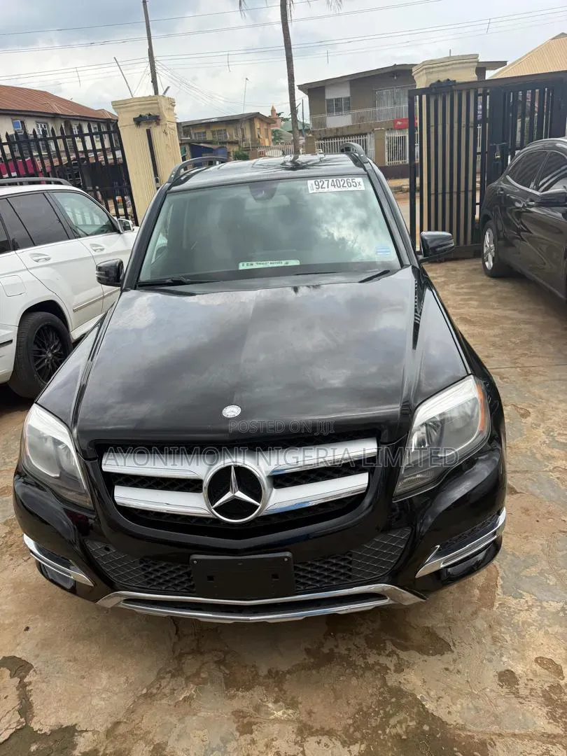 Mercedes-Benz GLK-Class Base GLK 350 4dr 4x2 (3.5L 6cyl 7A) 2015 Black