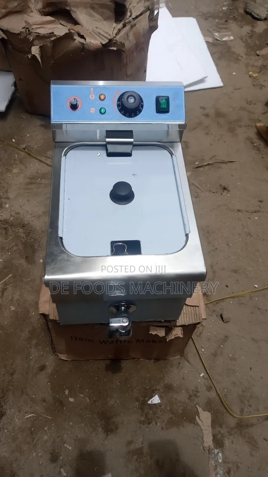 Electric Deeper Fryer With Tap