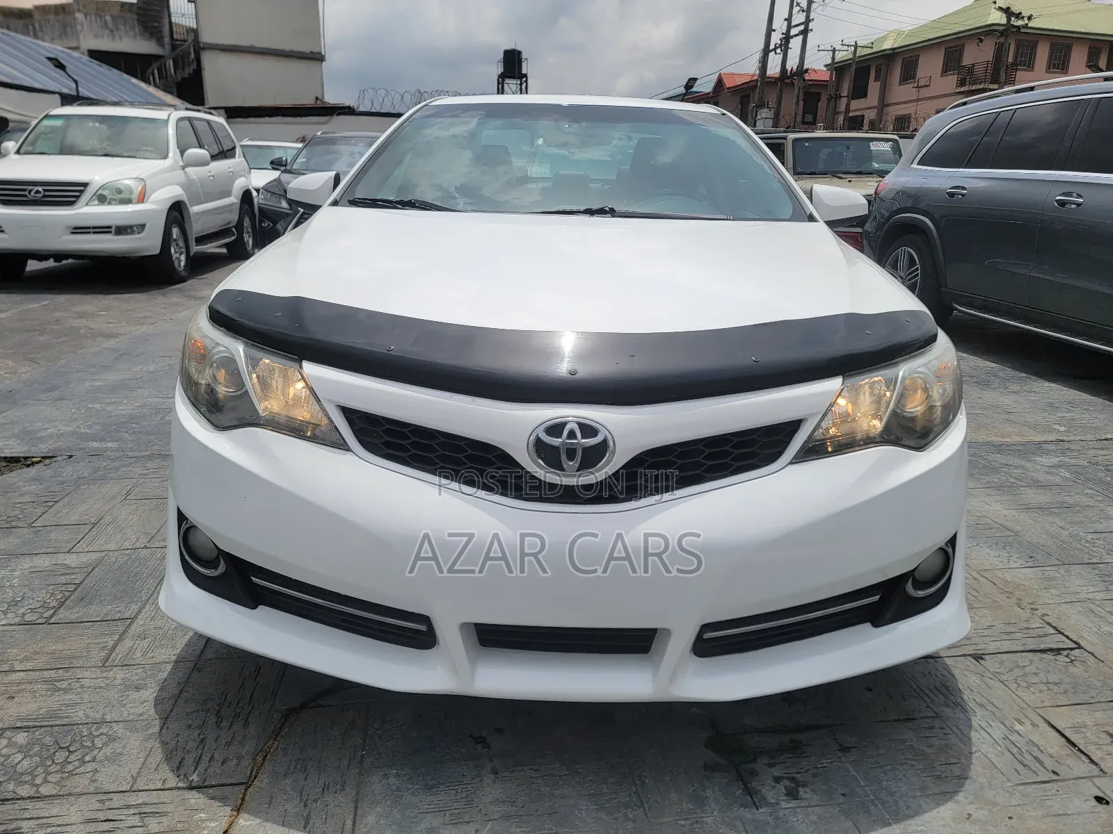 Toyota Camry SE 4dr Sedan (2.5L 4cyl 6A) 2012 White