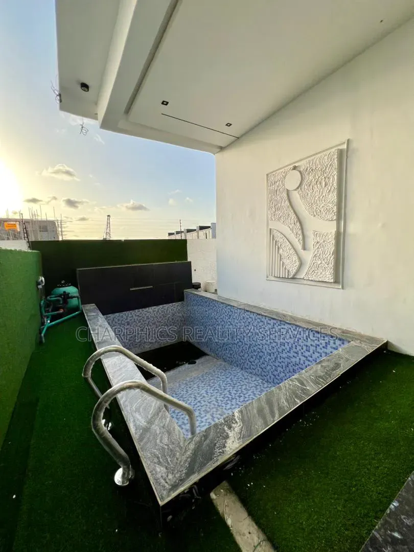 5bdrm Duplex in Ado / Ajah for sale