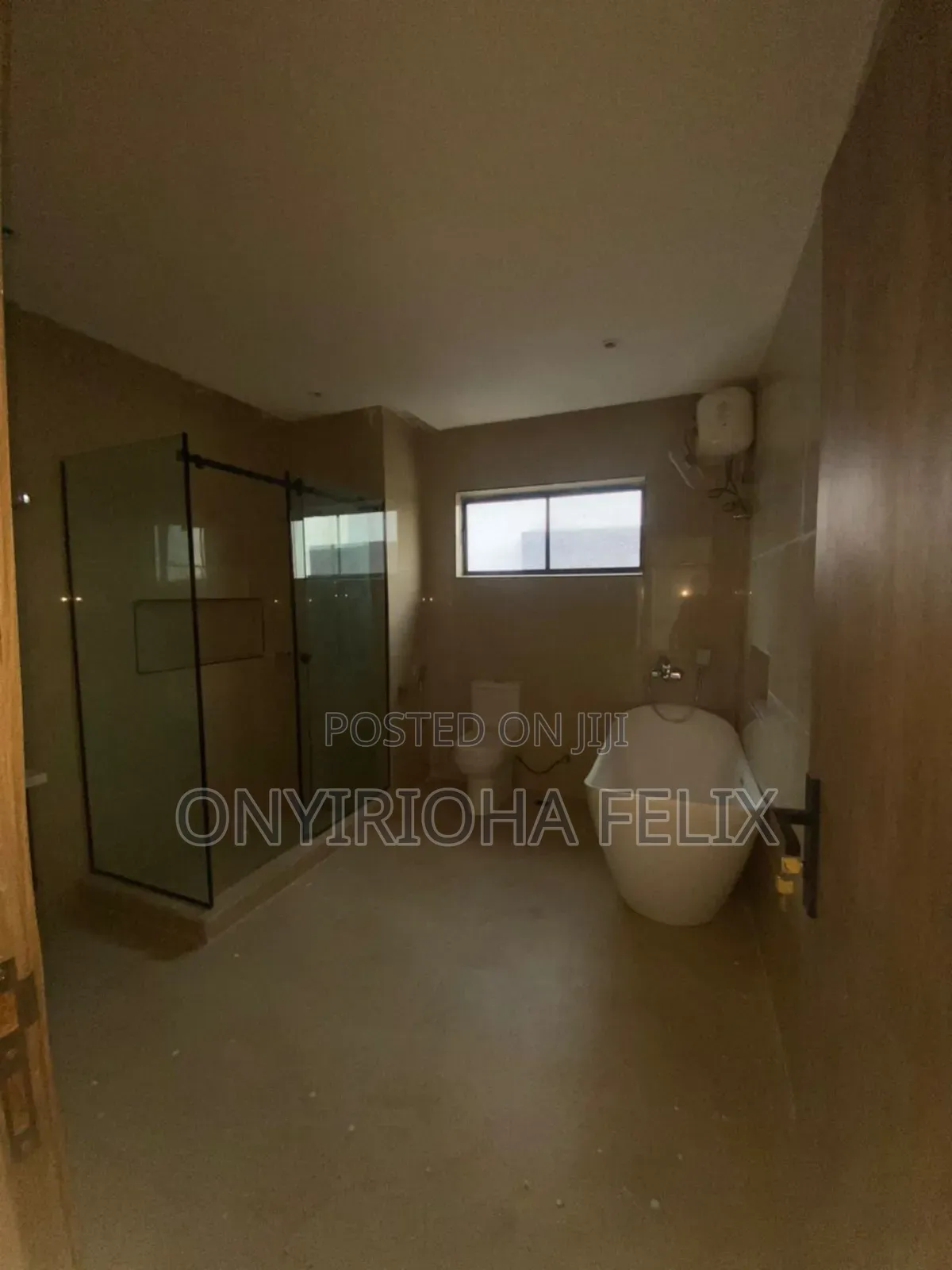 4bdrm Duplex in Gwarinpa Main, Life Camp for rent