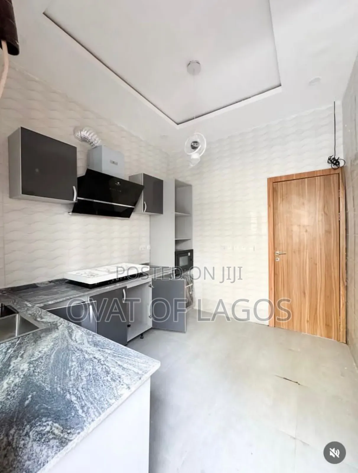 4bdrm Duplex in Ologolo for sale