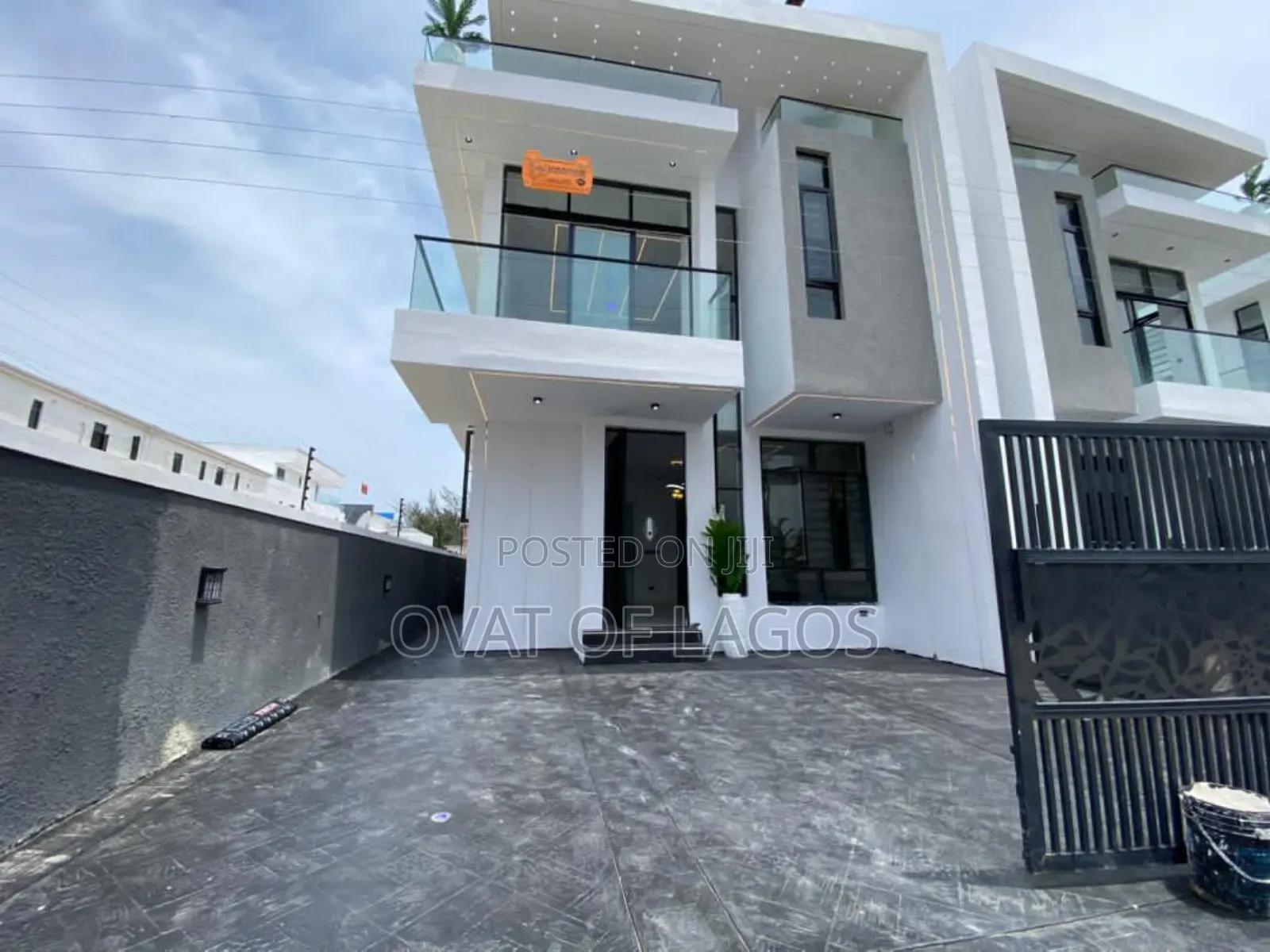 4bdrm Duplex in Ikota Villa Estate for sale