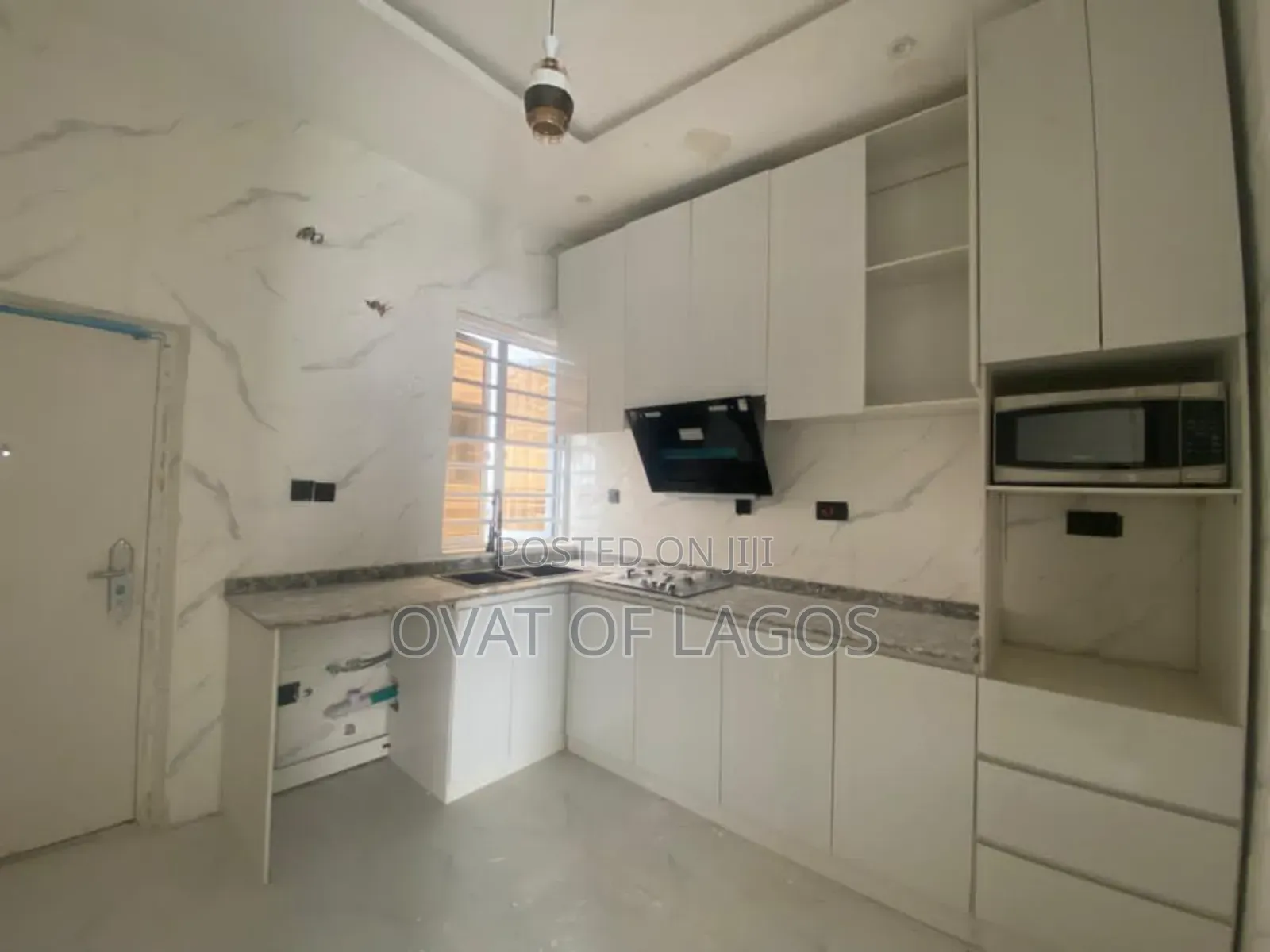 4bdrm Duplex in Ikota Villa for rent