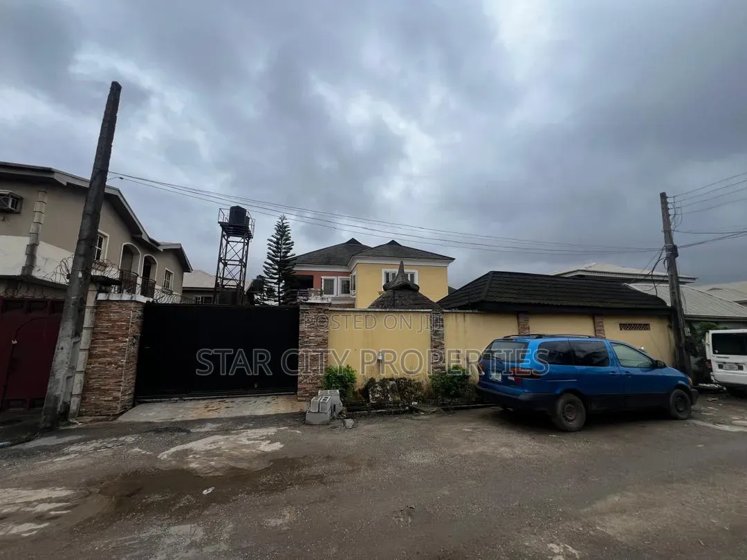 5bdrm Duplex in Isheri North Gra for sale