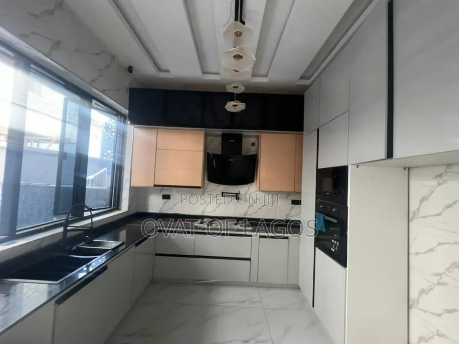 4bdrm Duplex in Lekki Phase 1 for sale