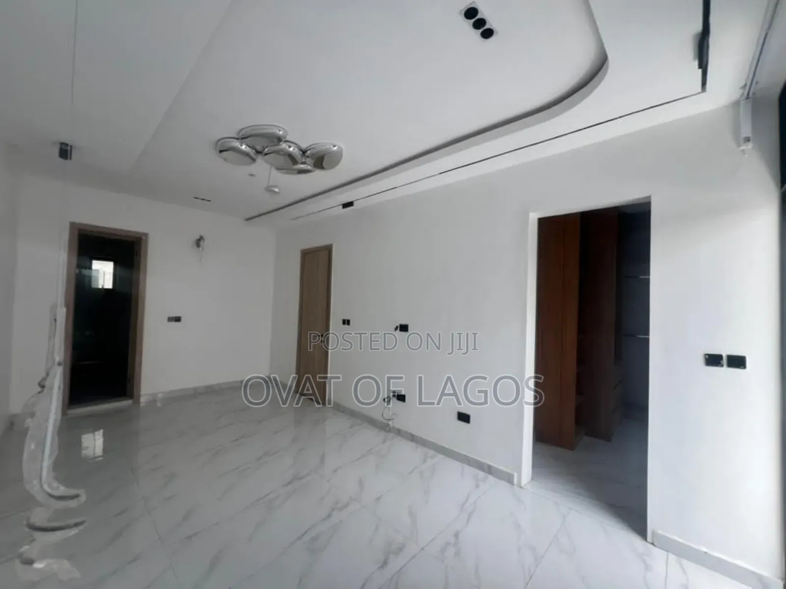 4bdrm Duplex in Lekki Phase 1 for sale