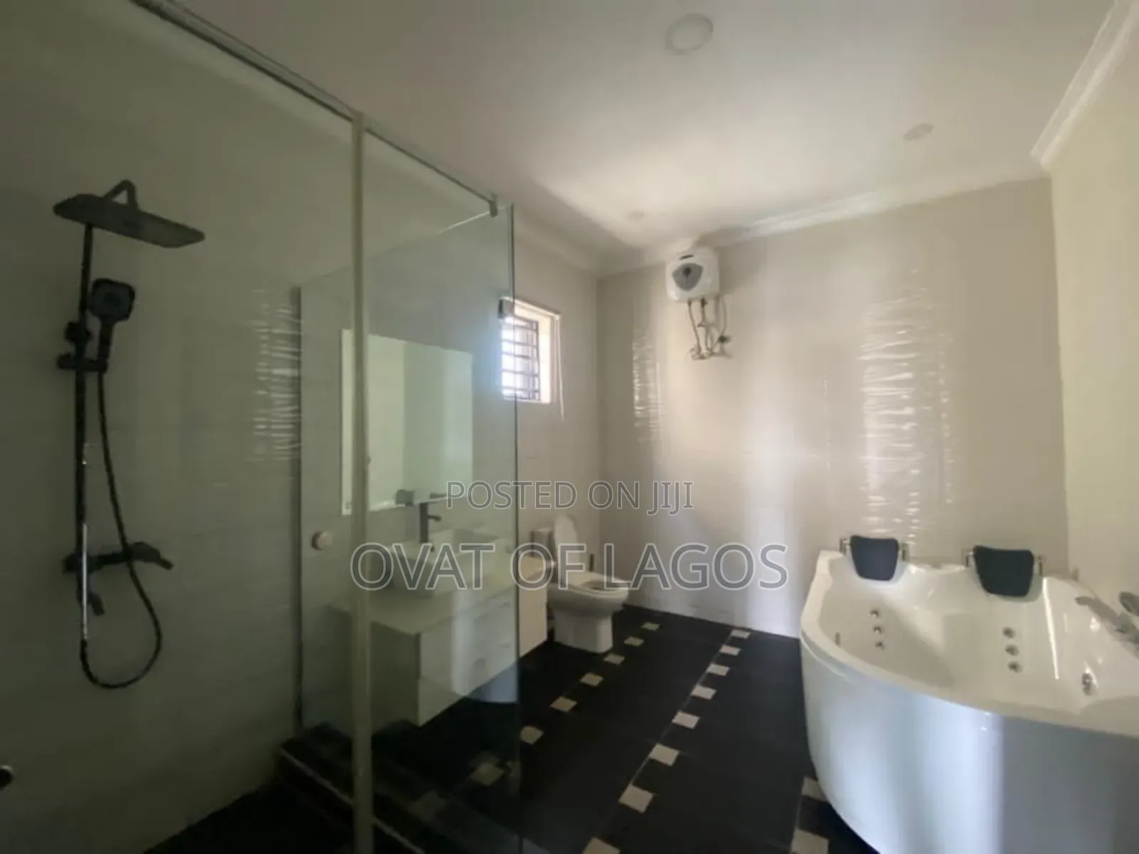 5bdrm Duplex in Ikota Vila for rent