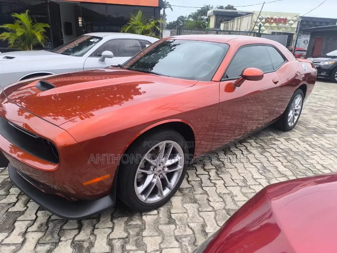 Dodge Challenger GT 2023 Orange