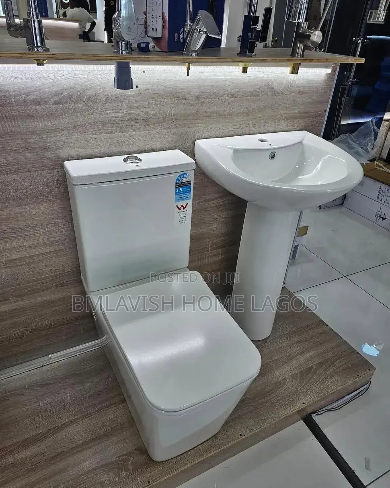 White Water Closet Set