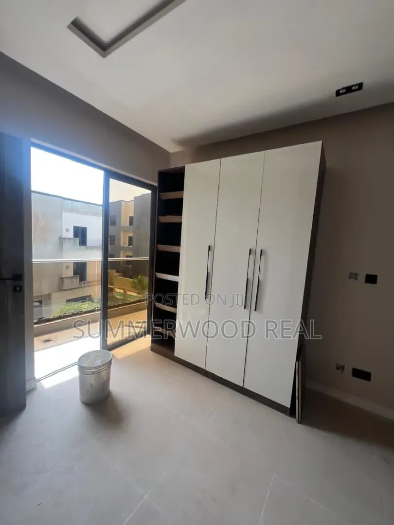 3bdrm Duplex in Osborne Foreshore Estate for rent