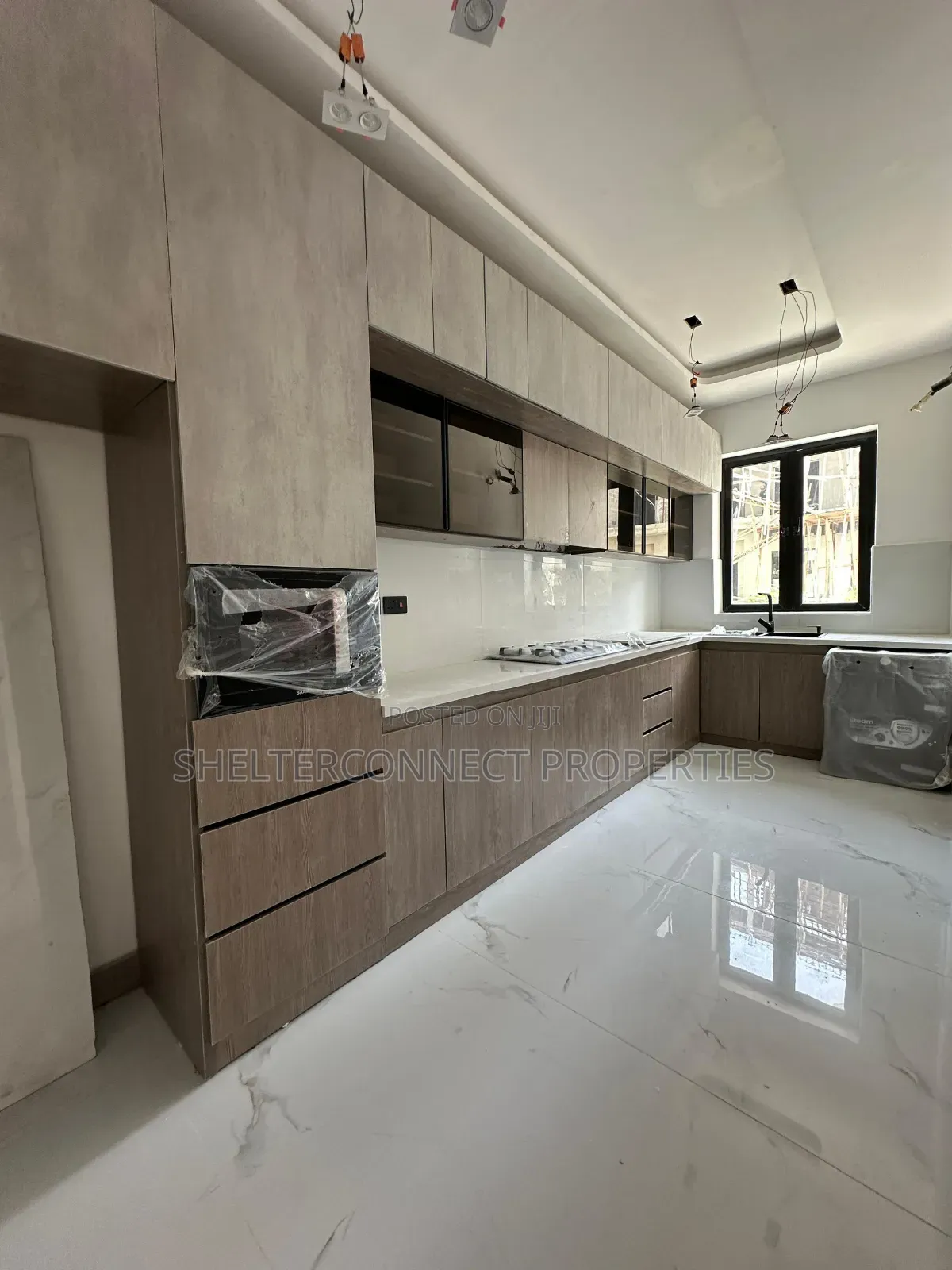 2bdrm Apartment in Lekki Phase 1 for sale