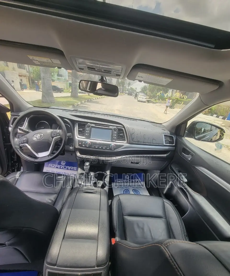 Toyota Highlander XLE 4dr SUV AWD (3.5L 6cyl 6A) 2015 Black