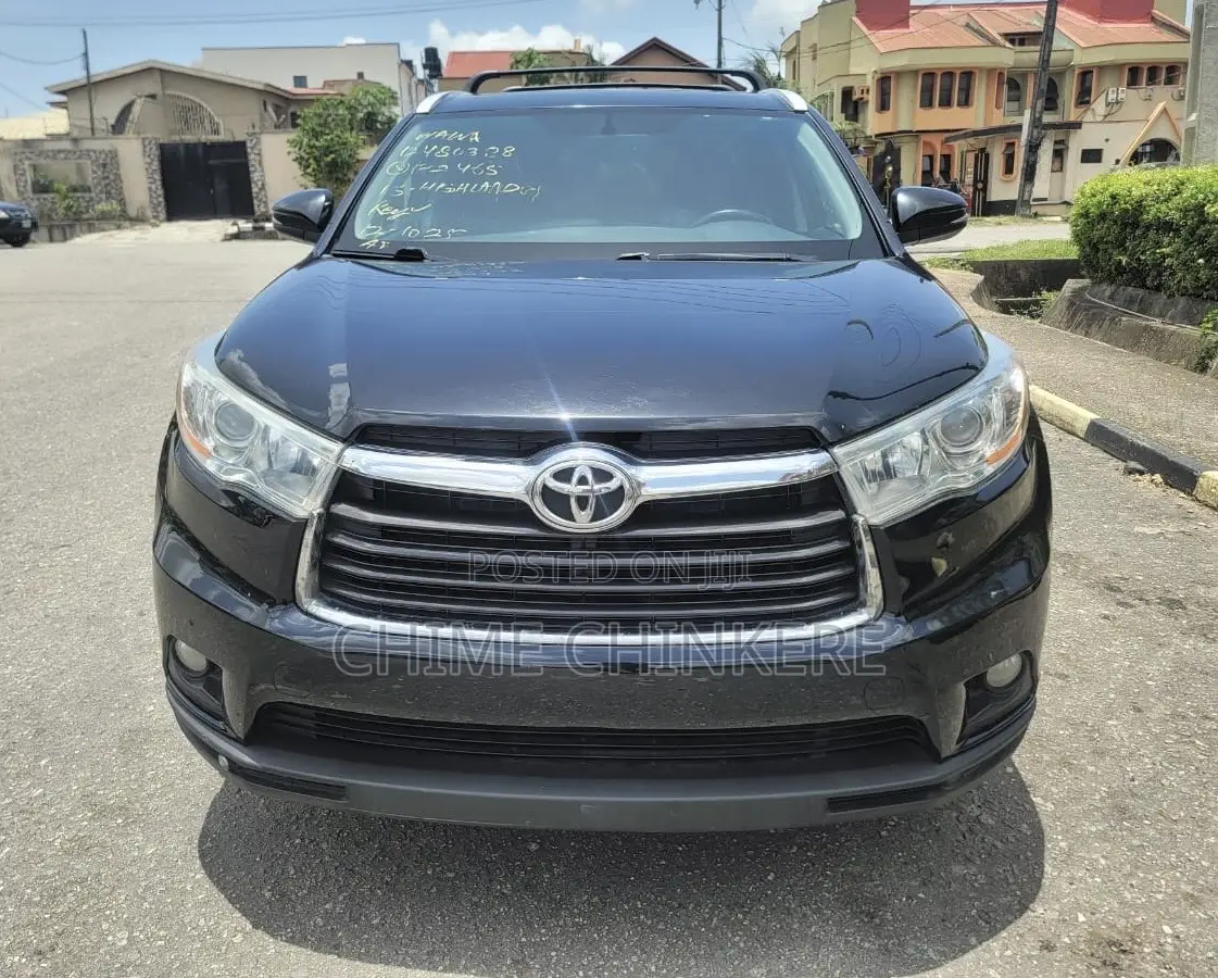 Toyota Highlander XLE 4dr SUV AWD (3.5L 6cyl 6A) 2015 Black