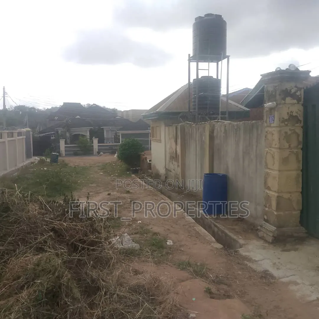 5bdrm Block of Flats in Kasumu Zone C, Oyo for sale