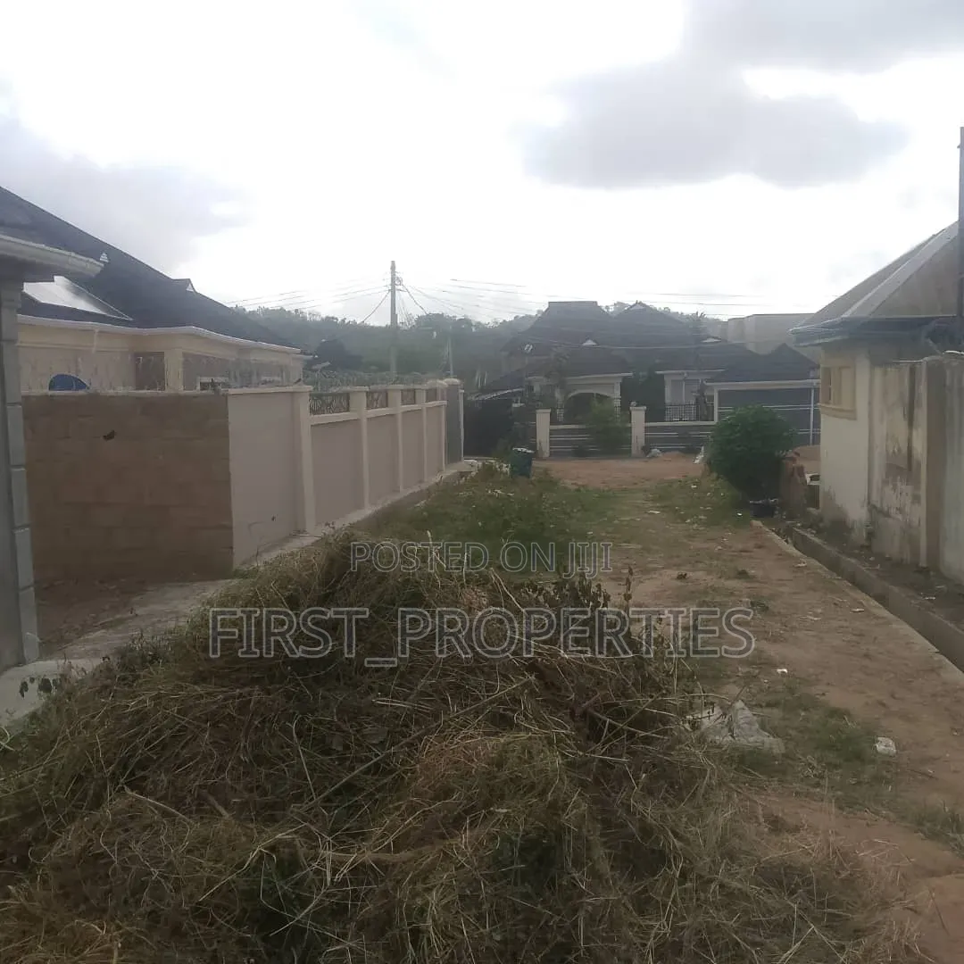 5bdrm Block of Flats in Kasumu Zone C, Oyo for sale